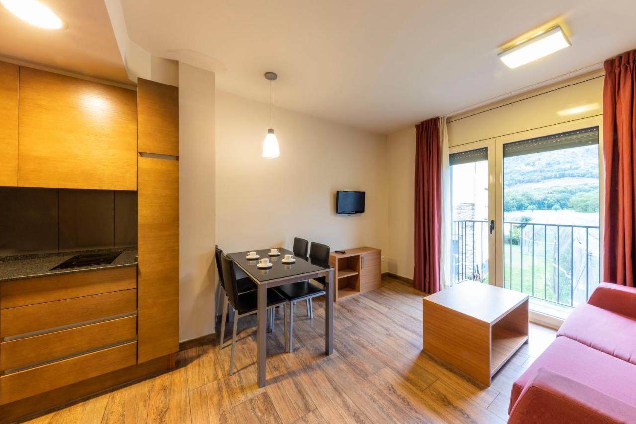 Aparthotel Trainera Эстерри-д'Анеу Экстерьер фото