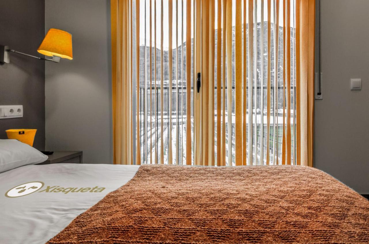 Aparthotel Trainera Эстерри-д'Анеу Экстерьер фото